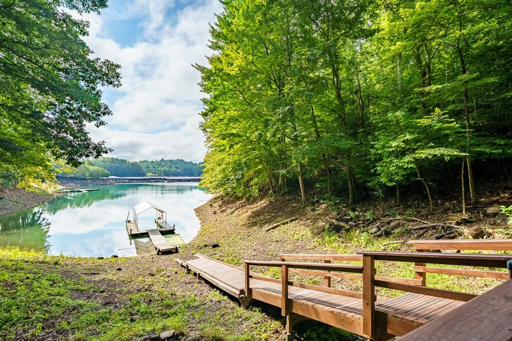 270 Marina Road, Murphy NC 28906 - Photo