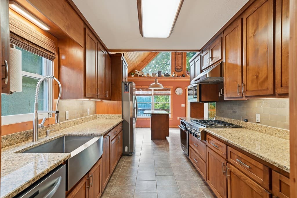 270 Marina Road, Murphy NC 28906 - Photo