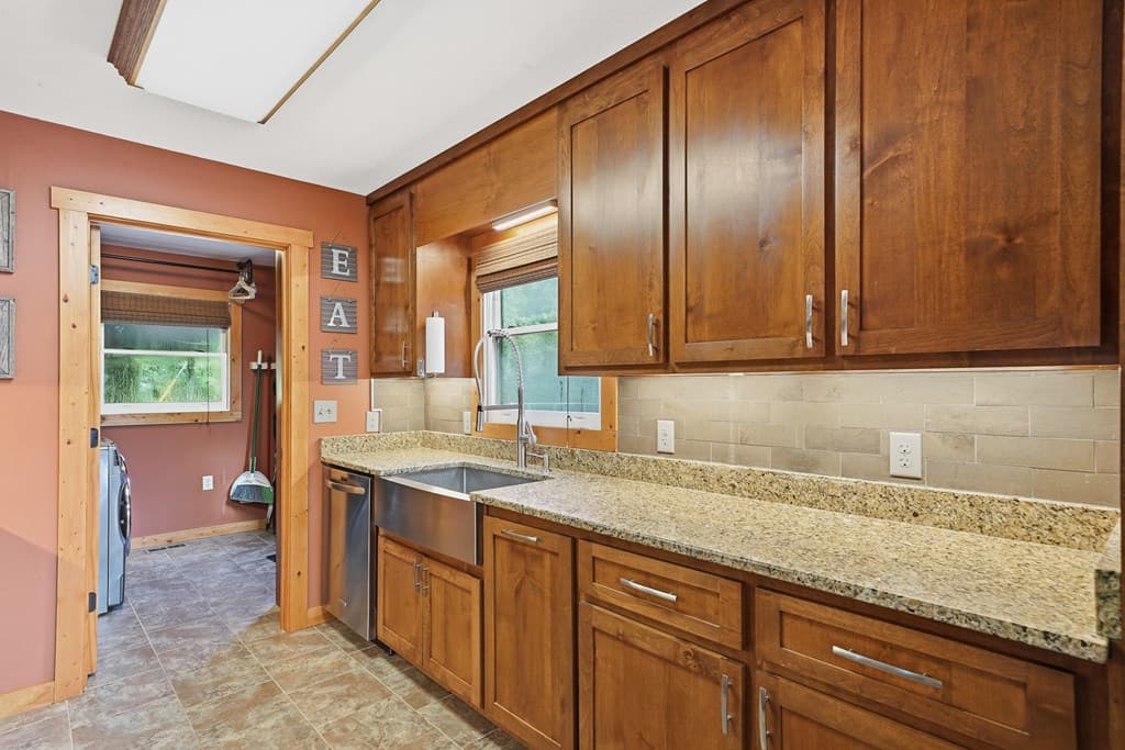 270 Marina Road, Murphy NC 28906 - Photo