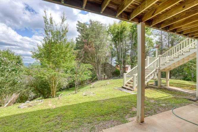 100 Sourwood Lane, Hayesville NC 28904 - Photo
