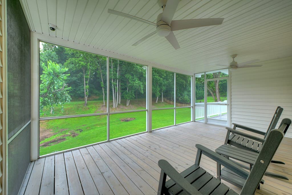 832 W First Street, Blue Ridge GA 30513 - Photo