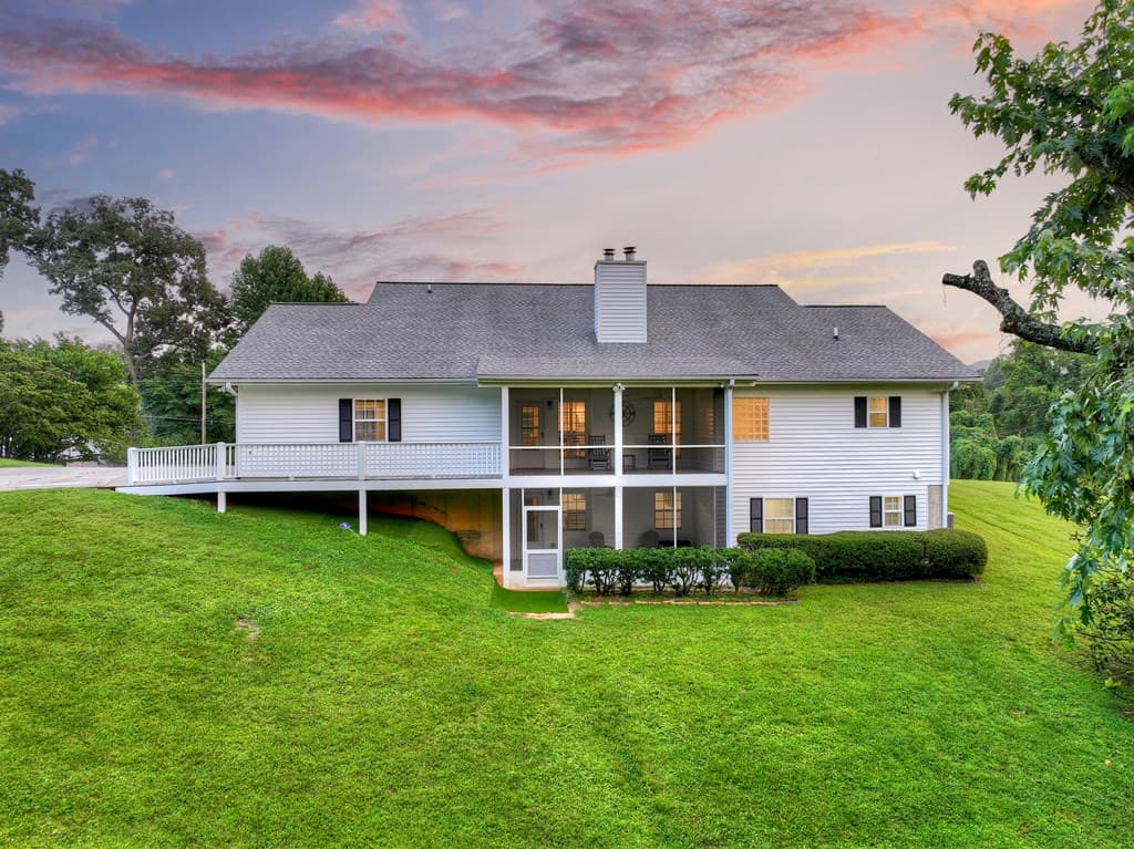 832 W First Street, Blue Ridge GA 30513 - Photo
