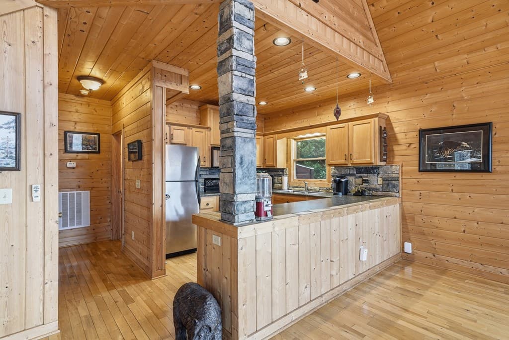 97 Fox Mountain Crossing, Blue Ridge GA 30513 - Photo