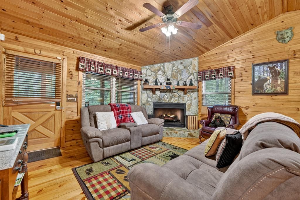 79 Maxwell Lane, Blue Ridge GA 30513 - Photo