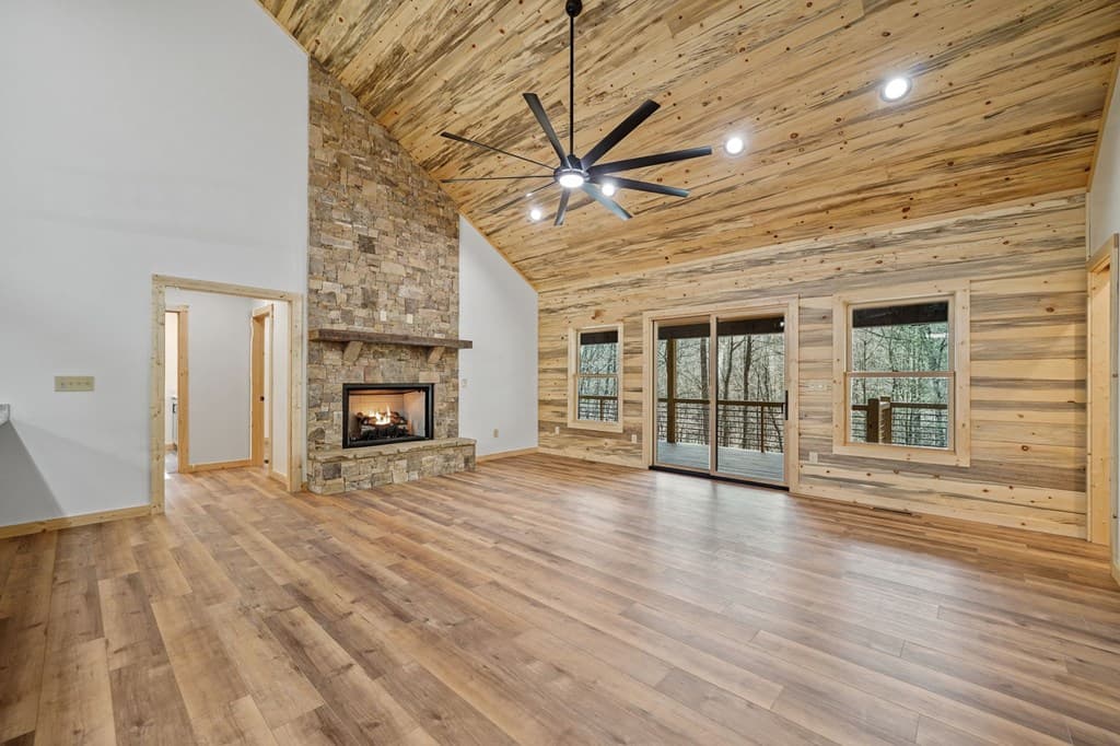 641 Bryant Farm Lane, Ellijay GA 30540 - Photo