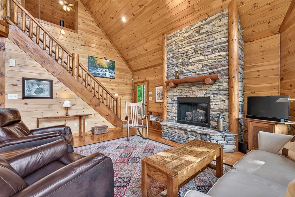 23 Dolores Drive, Mineral Bluff GA 30559 - Photo