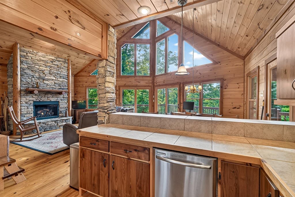 23 Dolores Drive, Mineral Bluff GA 30559 - Photo
