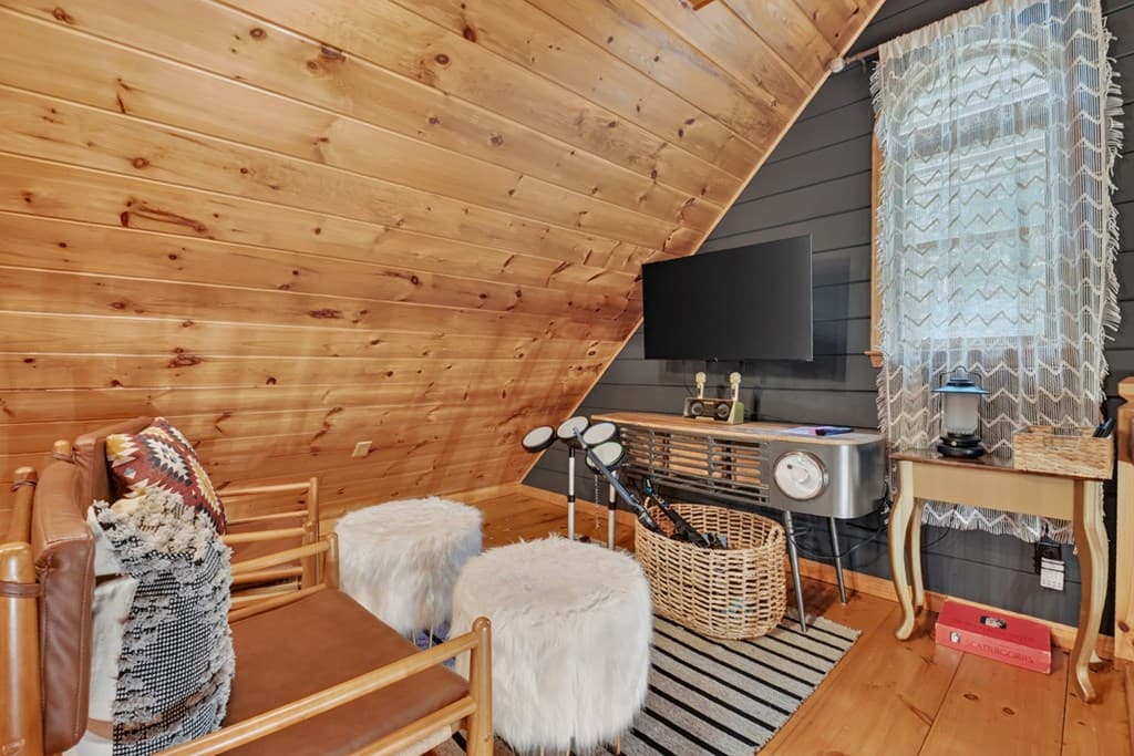 279 S Riverview, Ellijay GA 30536 - Photo