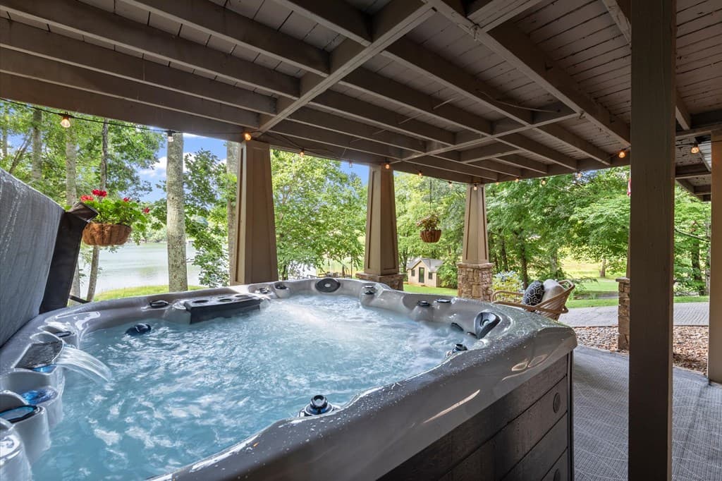 3755 Woods Creek Drive, Young Harris GA 30582 - Photo