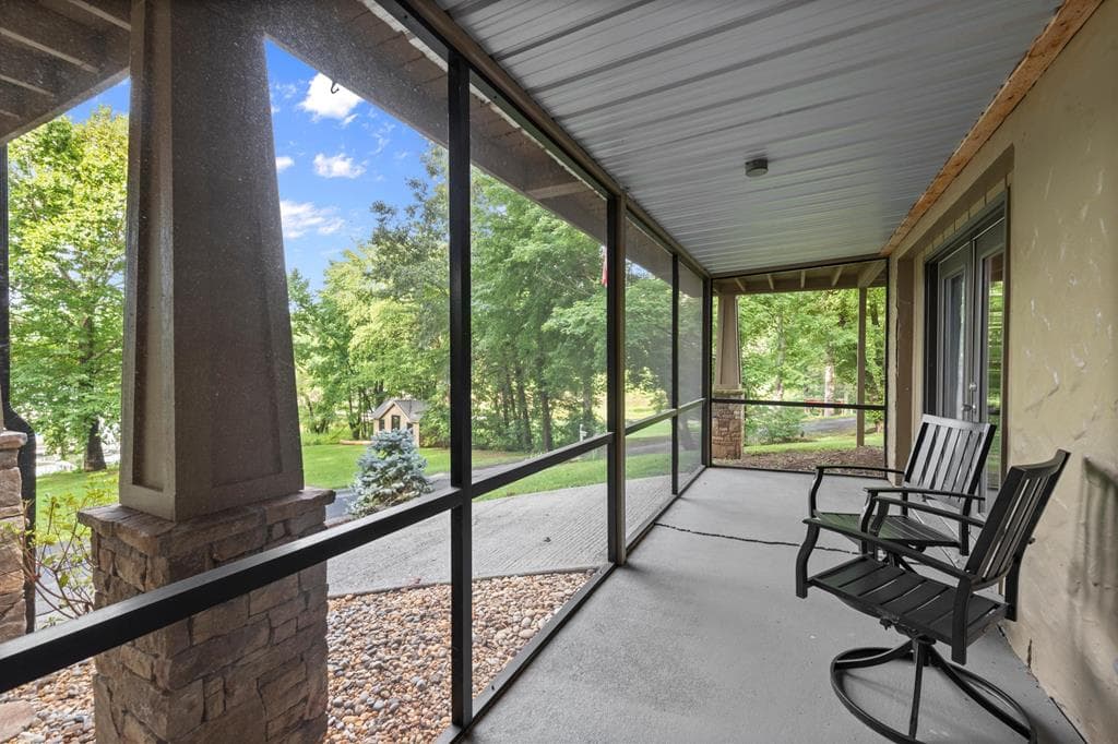3755 Woods Creek Drive, Young Harris GA 30582 - Photo