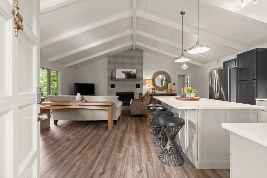 3755 Woods Creek Drive, Young Harris GA 30582 - Photo