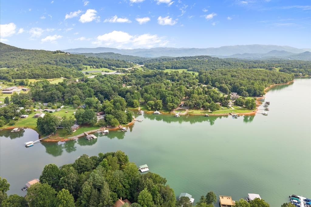 3755 Woods Creek Drive, Young Harris GA 30582 - Photo