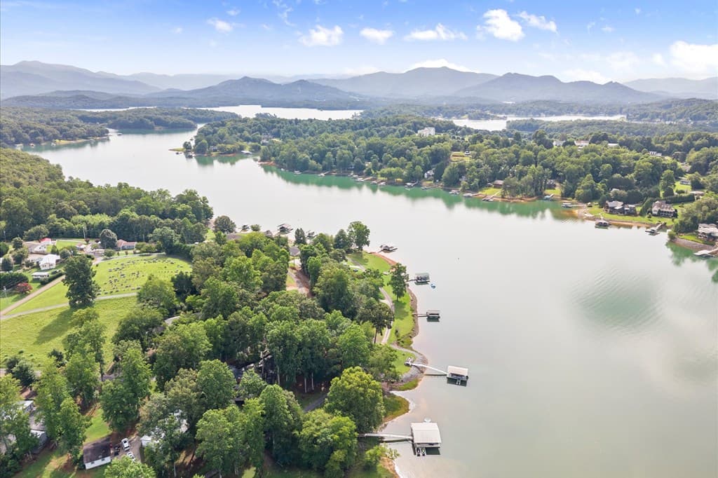 3755 Woods Creek Drive, Young Harris GA 30582 - Photo