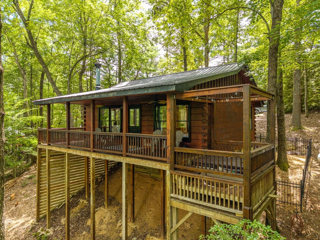 252 Granny Branch Drive, Blue Ridge GA 30513 - Photo