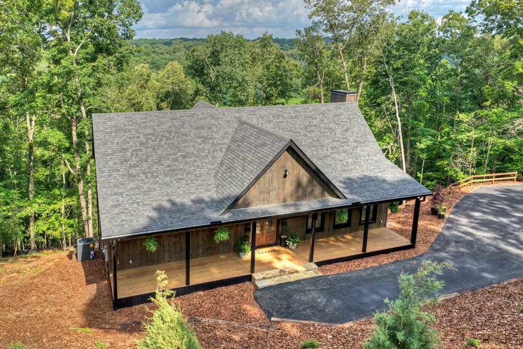 1729 Barnes Chapel Road, Blue Ridge GA 30513 - Photo