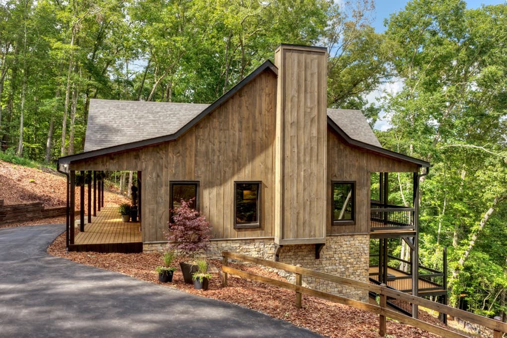 1729 Barnes Chapel Road, Blue Ridge GA 30513 - Photo