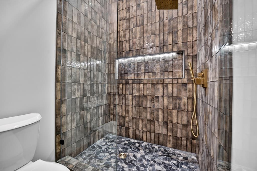 1729 Barnes Chapel Road, Blue Ridge GA 30513 - Photo