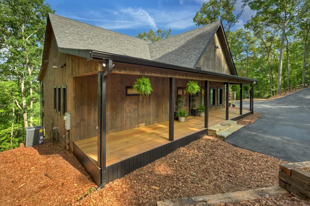 1729 Barnes Chapel Road, Blue Ridge GA 30513 - Photo