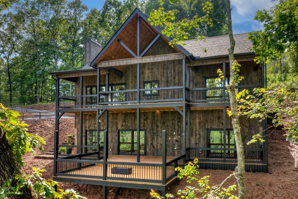 1729 Barnes Chapel Road, Blue Ridge GA 30513 - Photo