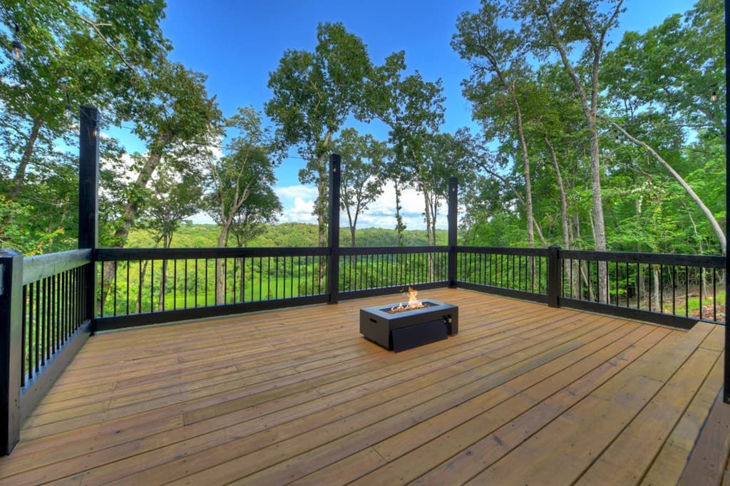1729 Barnes Chapel Road, Blue Ridge GA 30513 - Photo