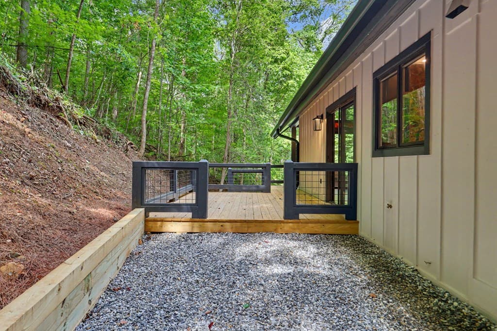 1583 Spring Cove Road, Blairsville GA 30512 - Photo