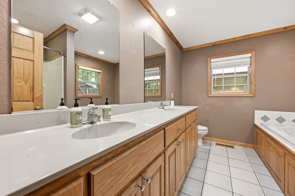 208 Saddle Ridge Drive, Blairsville GA 30512 - Photo