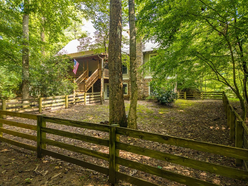 550 Navaho Way, Ellijay GA 30540 - Photo