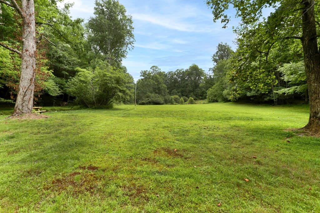 605 Owl Creek Road, Hiawassee GA 30546 - Photo