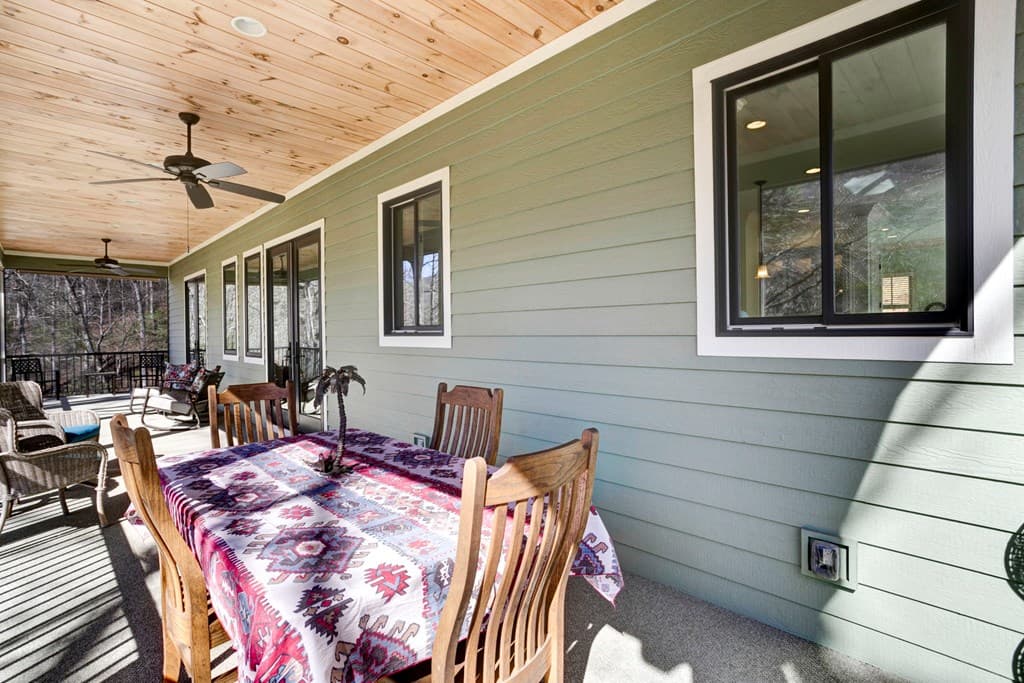 605 Owl Creek Road, Hiawassee GA 30546 - Photo