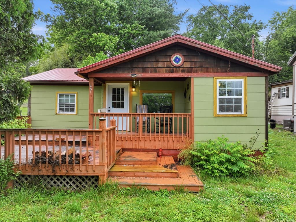 231 Ada Street, Blue Ridge GA 30513 - Photo