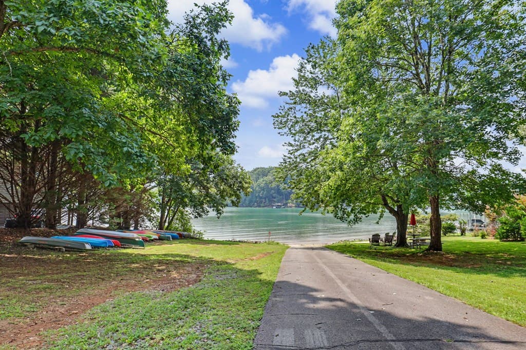 951 Mcclure Drive, Hayesville NC 28904 - Photo