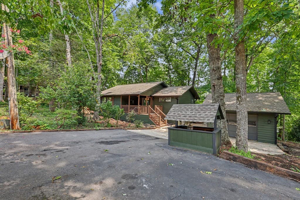 951 Mcclure Drive, Hayesville NC 28904 - Photo