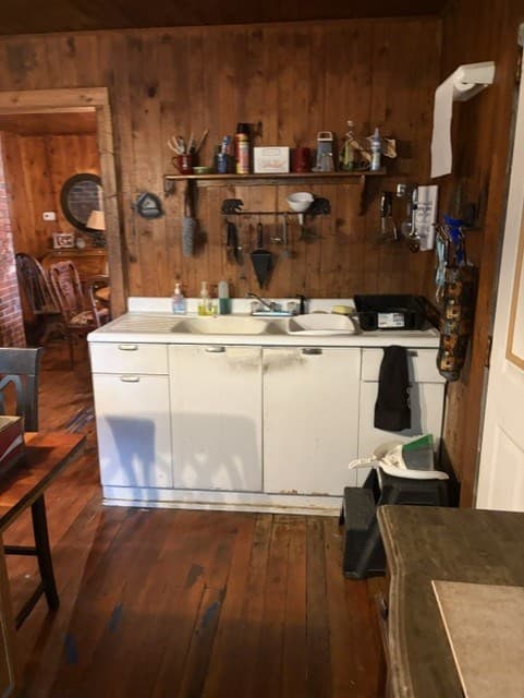 20 S Scruggs Street, Mountain City GA 30562 - Photo