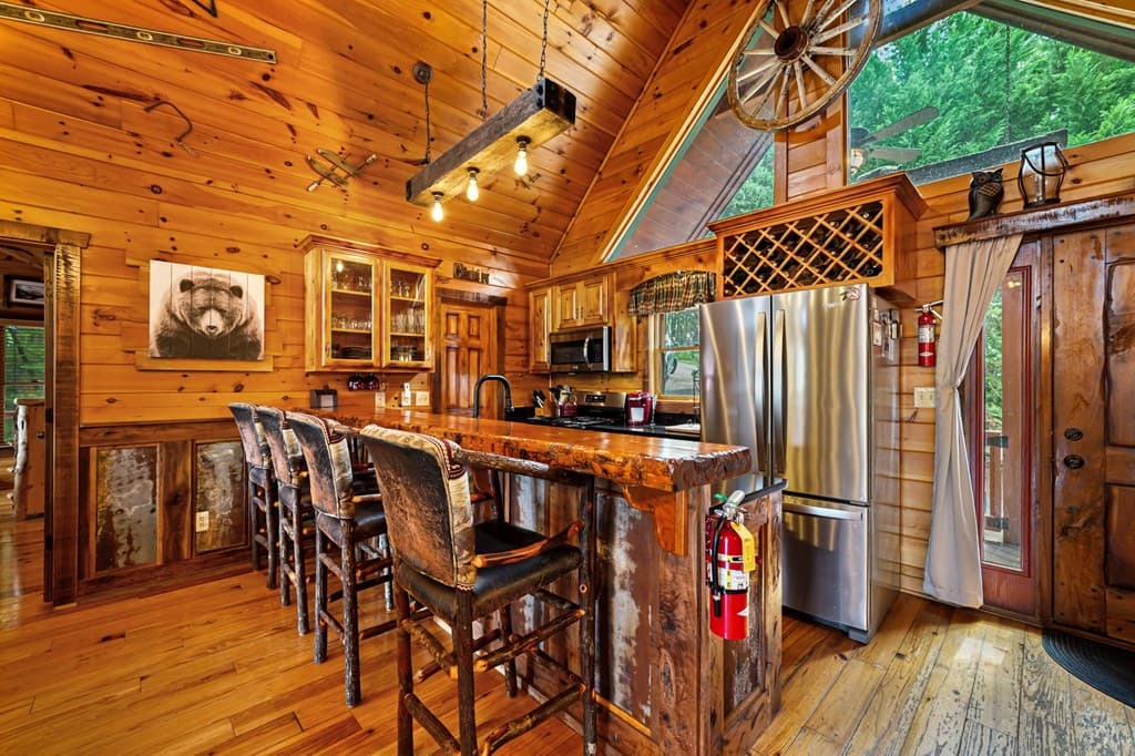 551 Amy Creek Circle, Ellijay GA 30540 - Photo