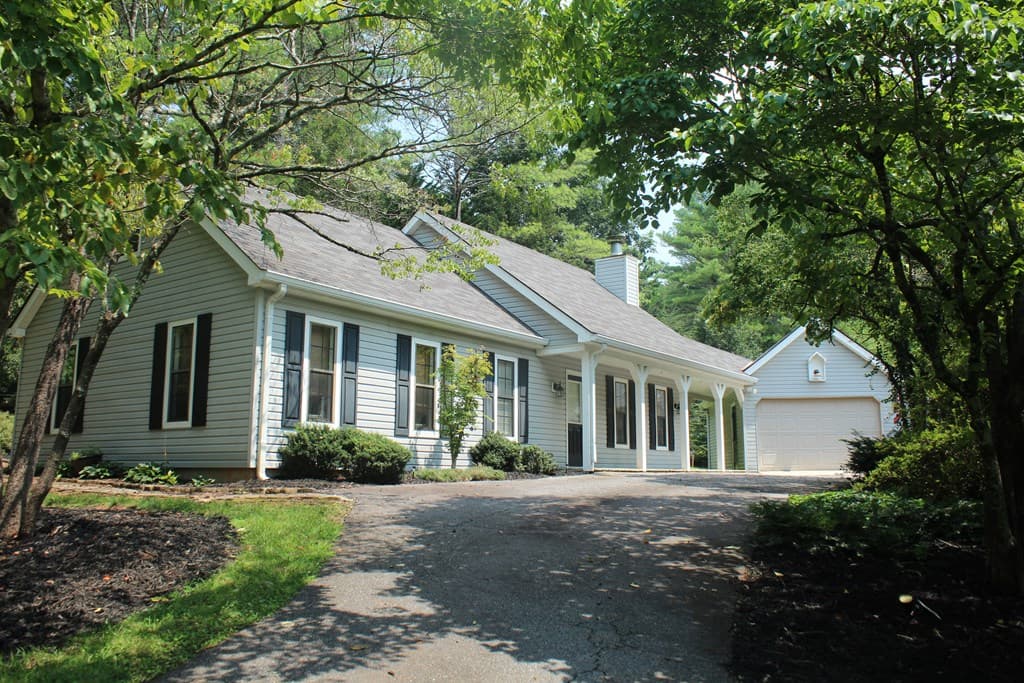 203 Deerbrook Drive, Hayesville NC 28904 - Photo