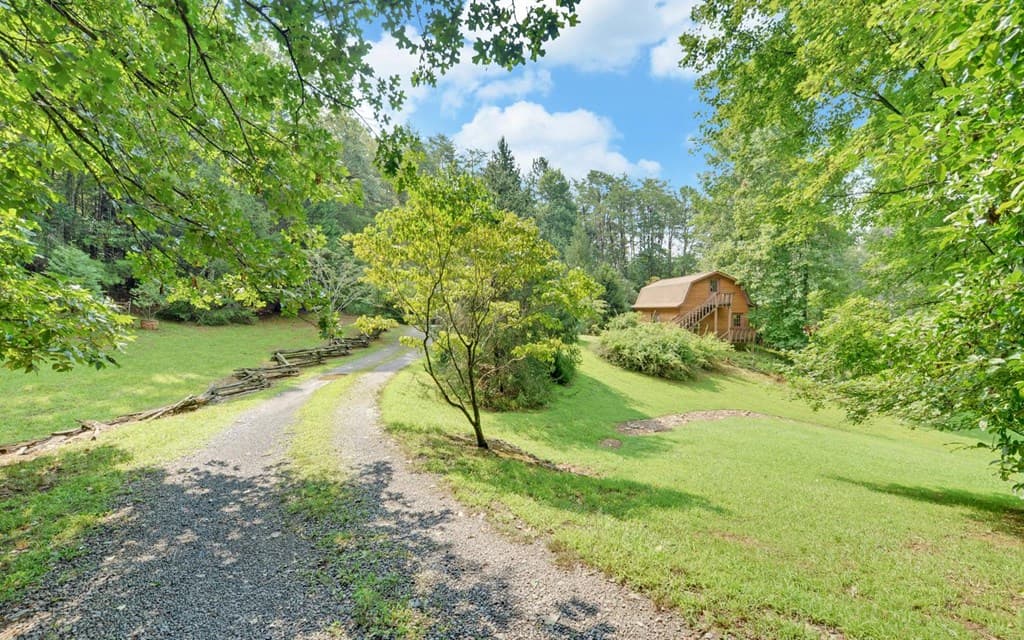 475 Rivercane Road, Brasstown NC 28902 - Photo