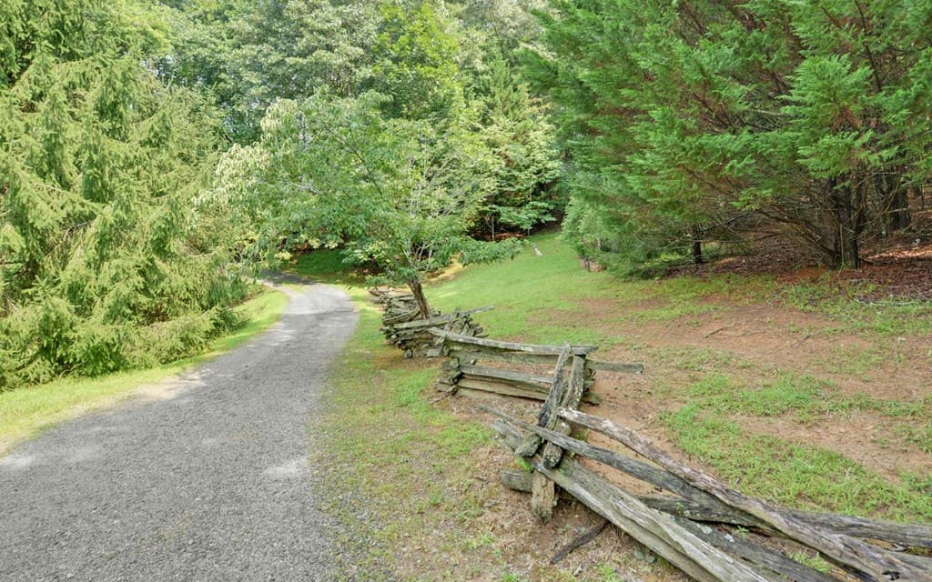 475 Rivercane Road, Brasstown NC 28902 - Photo