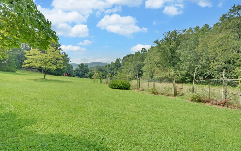 475 Rivercane Road, Brasstown NC 28902 - Photo