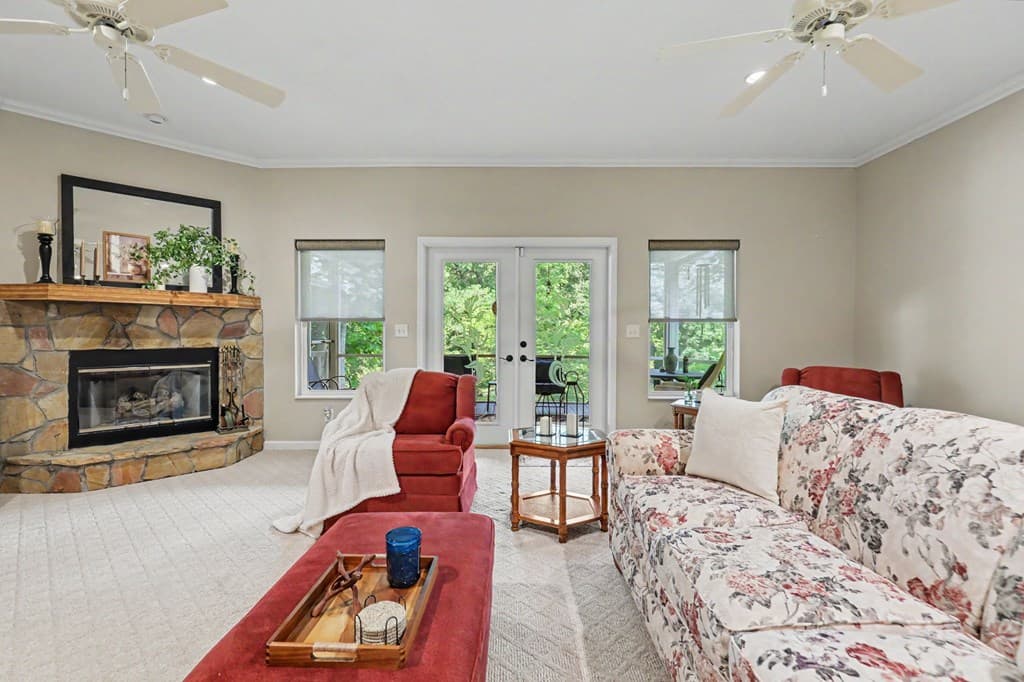 2360 Robin Hood Trail, Hiawassee GA 30546 - Photo