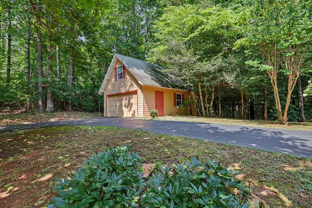2360 Robin Hood Trail, Hiawassee GA 30546 - Photo