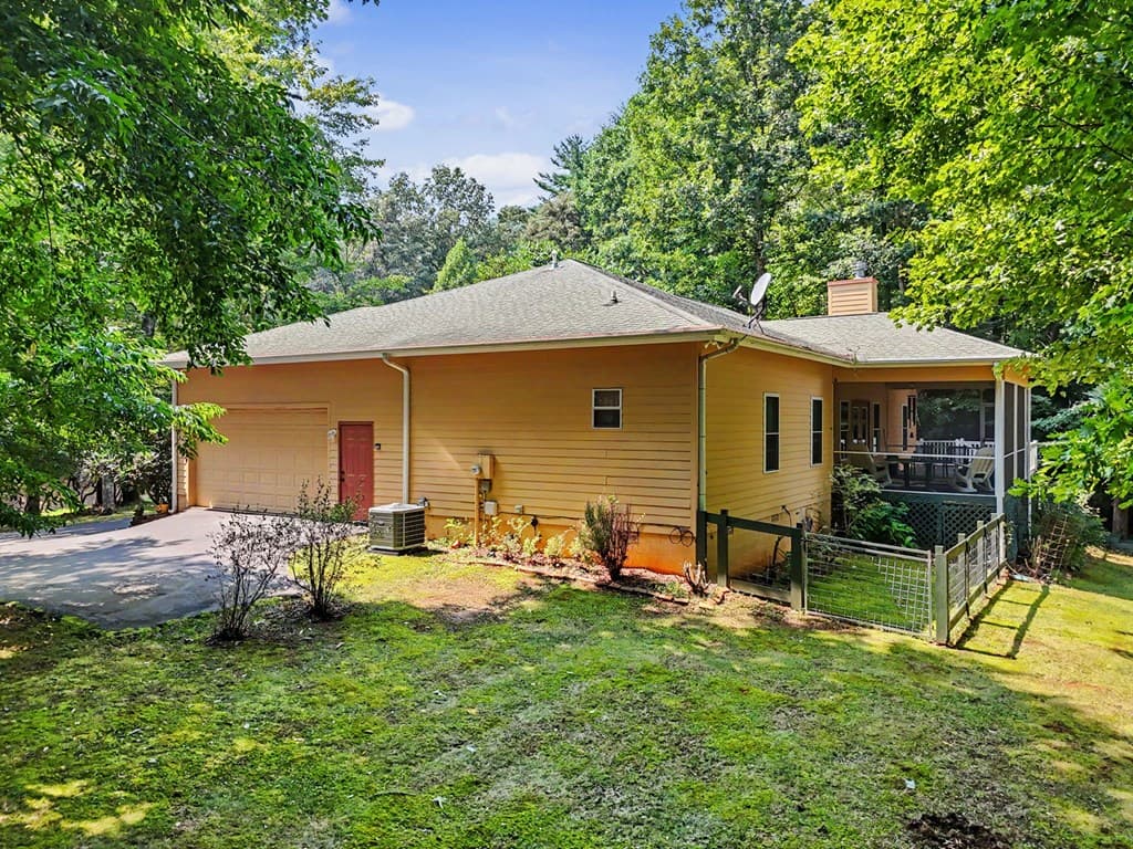 2360 Robin Hood Trail, Hiawassee GA 30546 - Photo