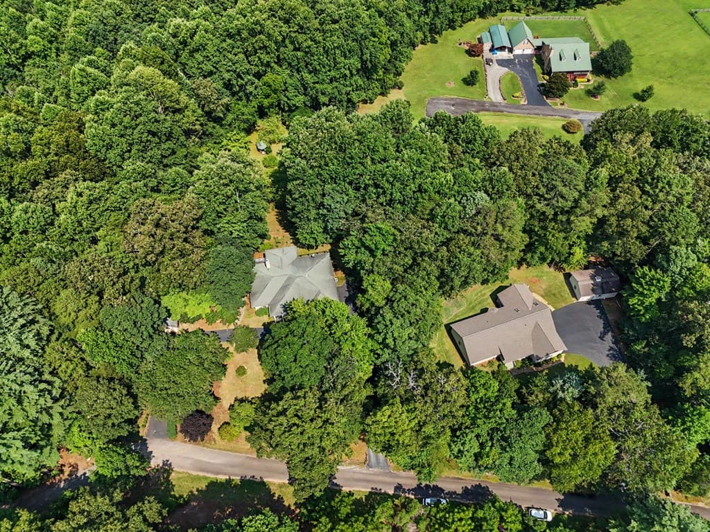 2360 Robin Hood Trail, Hiawassee GA 30546 - Photo