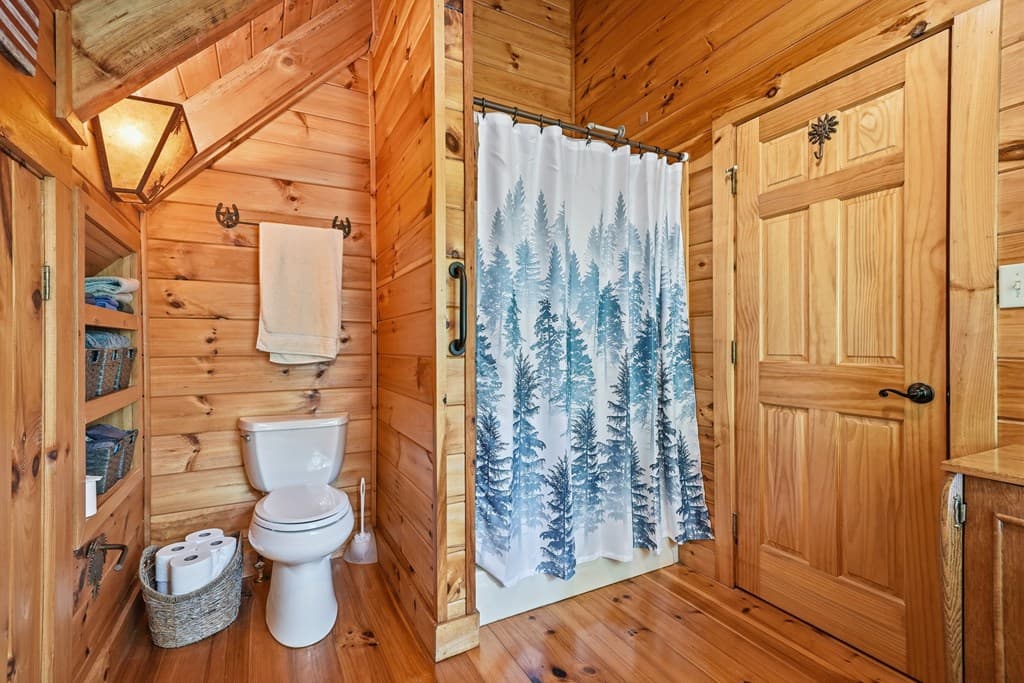 24 Indian Lake Road, Mineral Bluff GA 30559 - Photo
