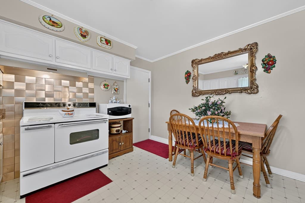 210 Lavista Drive, Blue Ridge GA 30513 - Photo