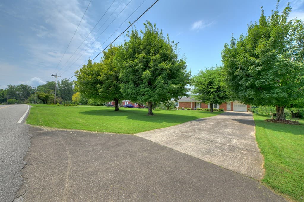 210 Lavista Drive, Blue Ridge GA 30513 - Photo