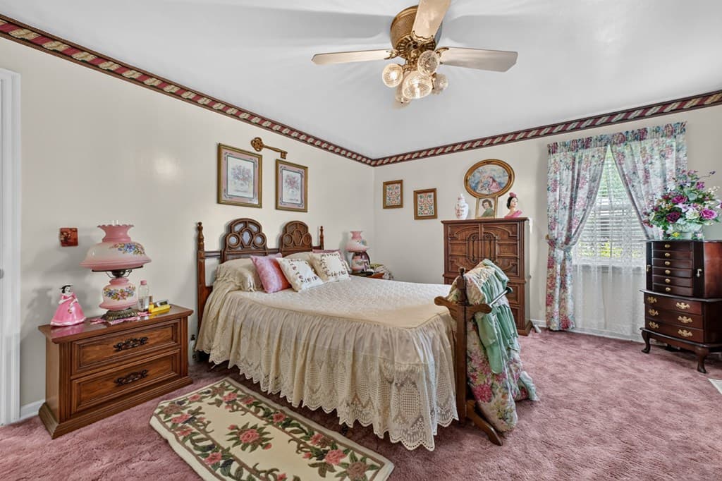 210 Lavista Drive, Blue Ridge GA 30513 - Photo