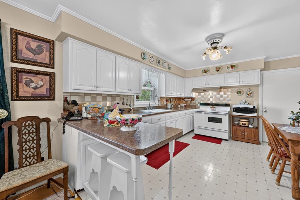 210 Lavista Drive, Blue Ridge GA 30513 - Photo