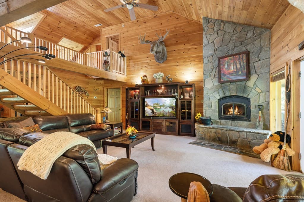 237 Laurel Creek Lane, Hayesville NC 28904 - Photo