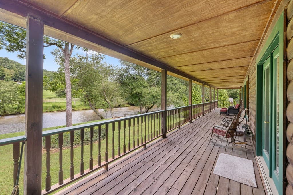 237 Laurel Creek Lane, Hayesville NC 28904 - Photo