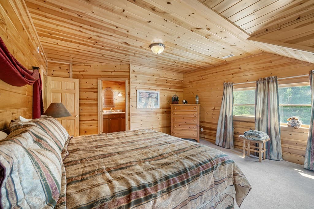237 Laurel Creek Lane, Hayesville NC 28904 - Photo